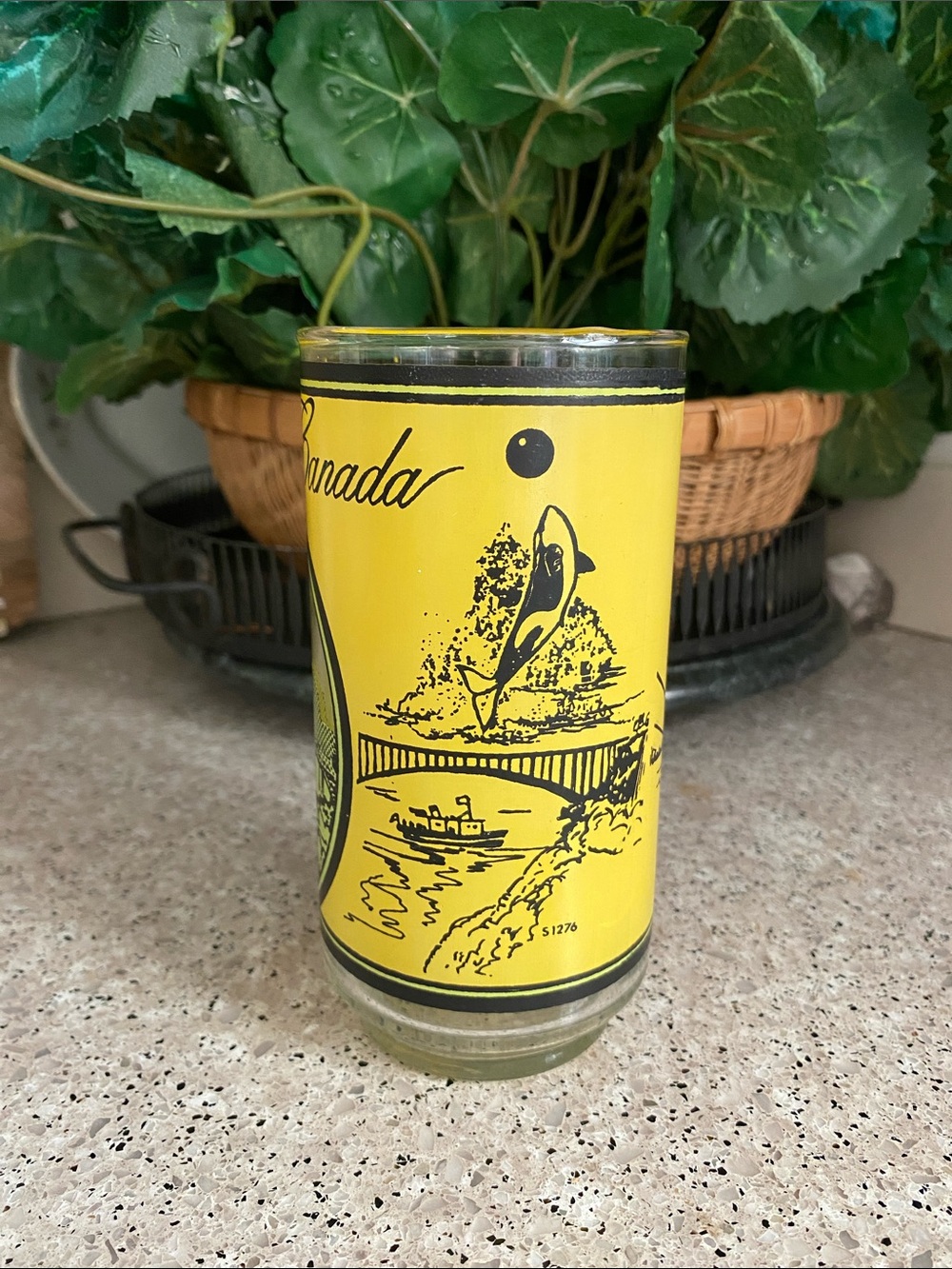 LIKE NEW Vintage “Niagara Falls Canada” Souvenir Tumbler - Picture 3 of 8